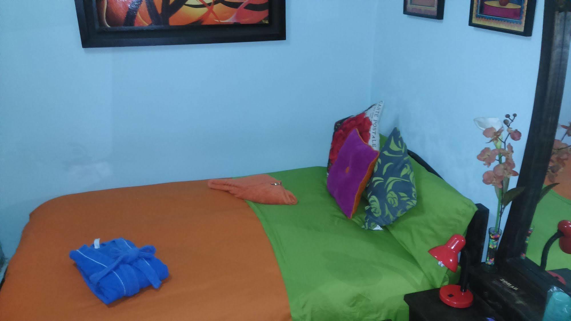 Zohar Hostel Bogotá Dış mekan fotoğraf